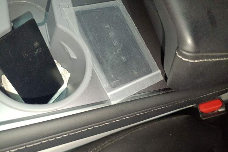 Used Tesla Model Y 2024 Rear-Wheel-Drive Version
