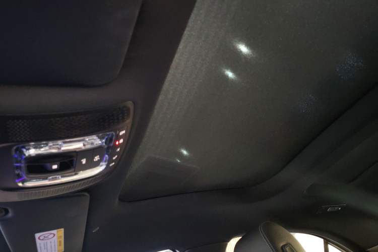 Used Mercedes-Benz A-Class 2022 Revised Version A 200 L Sport Sedan Fashionable Style
