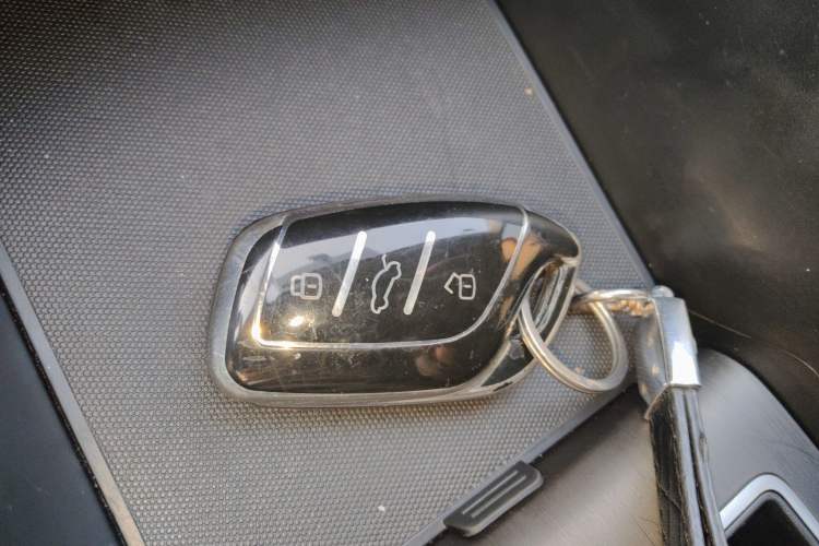 Used Roewe i5 2023 1.5L CVT Luxury Edition
