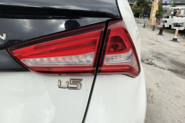 Used Luxgen U5 SUV 2017 1.6L Manual Knight Edition
