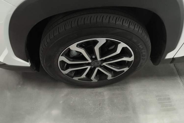 Used Toyota FRONTLANDER 2023 2.0L Smart Electric Hybrid Dual-Engine Deluxe Version