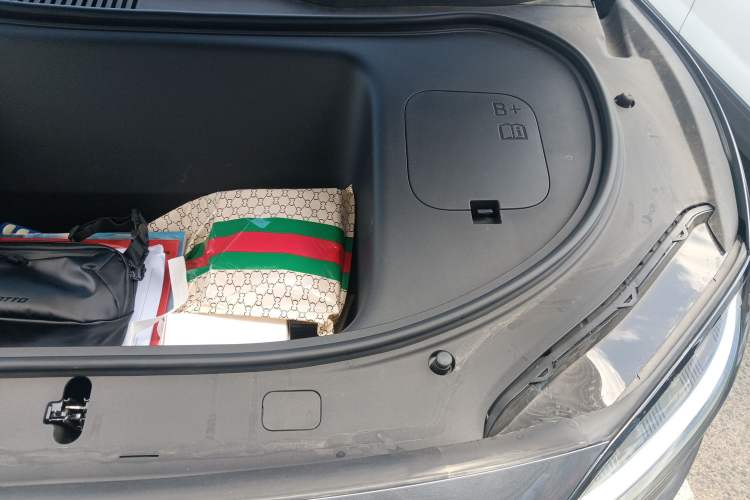 Used Hima Luxeed R7 2024 All-Electric 736 km Ultra
