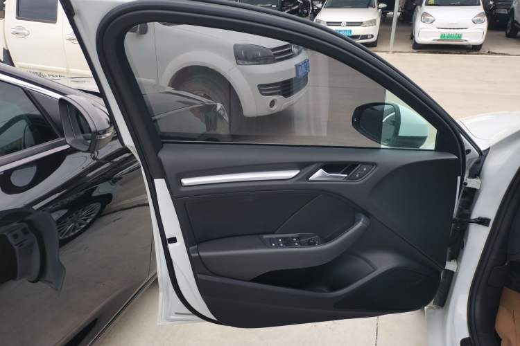 Used Audi A3 2016 Limousine 35 TFSI Ambition Edition
