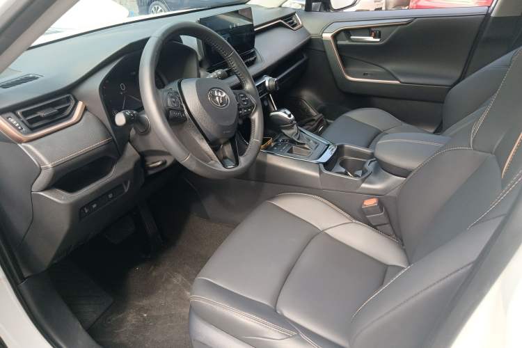 Used Toyota Wildlander 2024 2.0L CVT Two-Wheel Drive Urban Edition