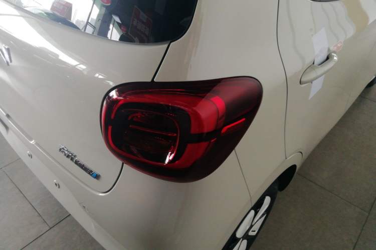Used Wuling Hongguang MINIEV 2025 Four-Door Version Advanced Edition
