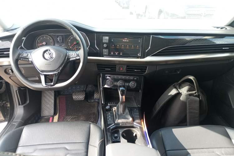 Used Volkswagen Passat 2019 330TSI Elite Edition China VI
