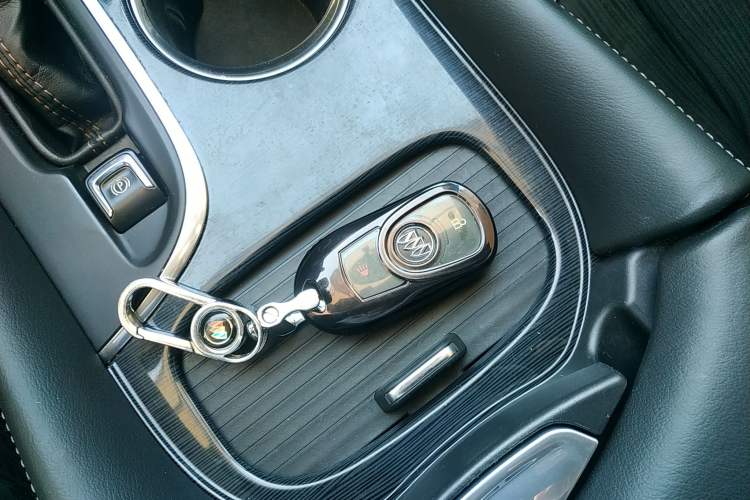 Used Buick Envision 2017 20T Two-Wheel-Drive Tech Edition
