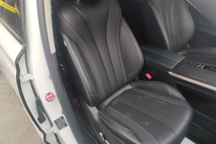 Used Roewe RX5 MAX 2022 1.5T Automatic Zhiwei Prestige Edition