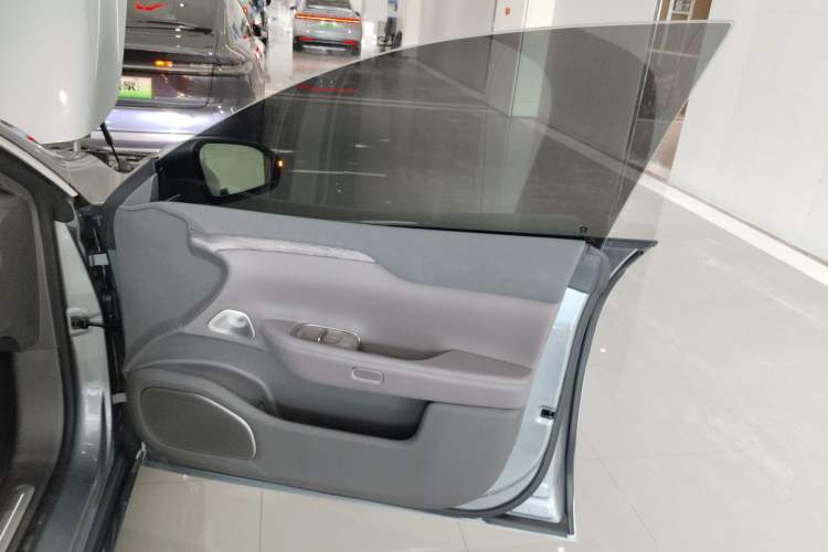 Used Nio ET7 2024 75 kWh Executive Signature Edition
