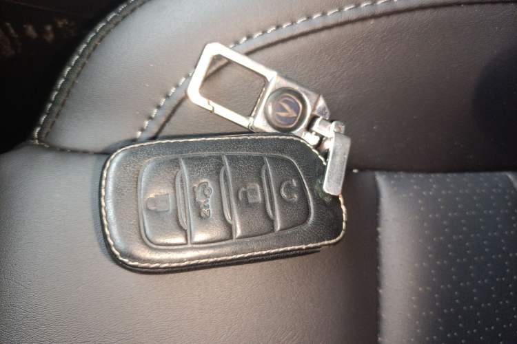 Used Changan CS35PLUS 2021 Honor Million Edition 1.6L Manual Luxury Model