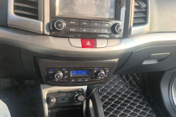 Used JAC Refine S3 2014 1.5L Manual Luxury Smart Model