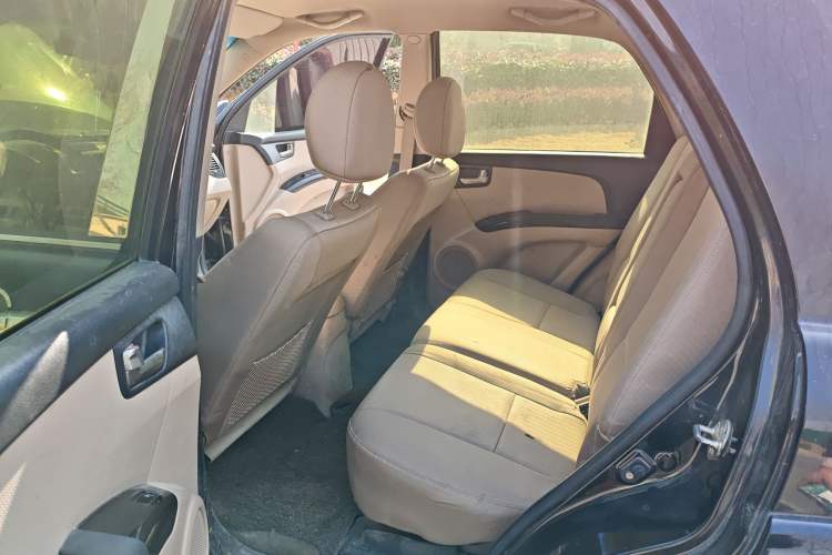 Used Kia Sportage 2013 2.0L Manual Two-Wheel Drive GL Trim