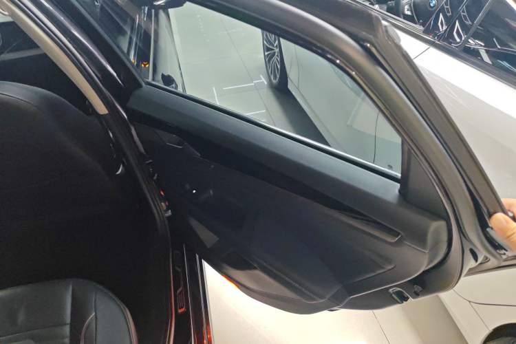 Used Volkswagen Passat 2019 330TSI Elite Edition China VI
