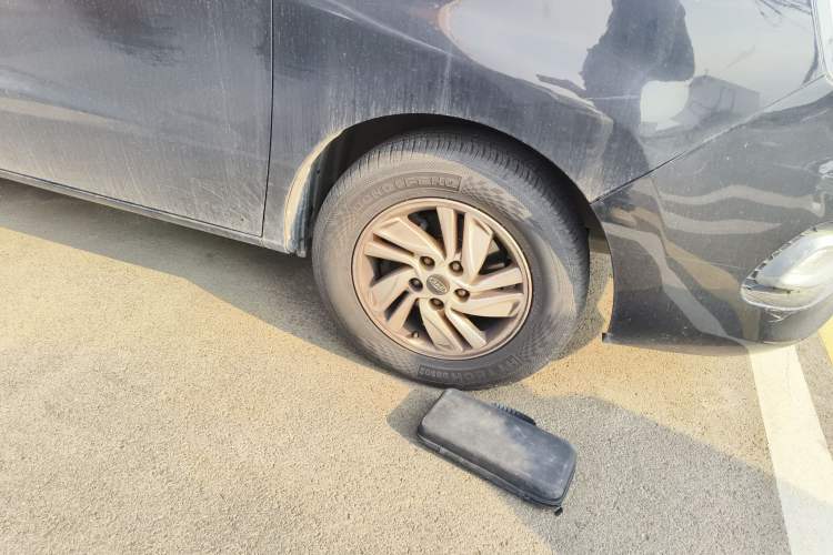 Used  M4 2019 Business Series 2.0L Manual - China VI Standard