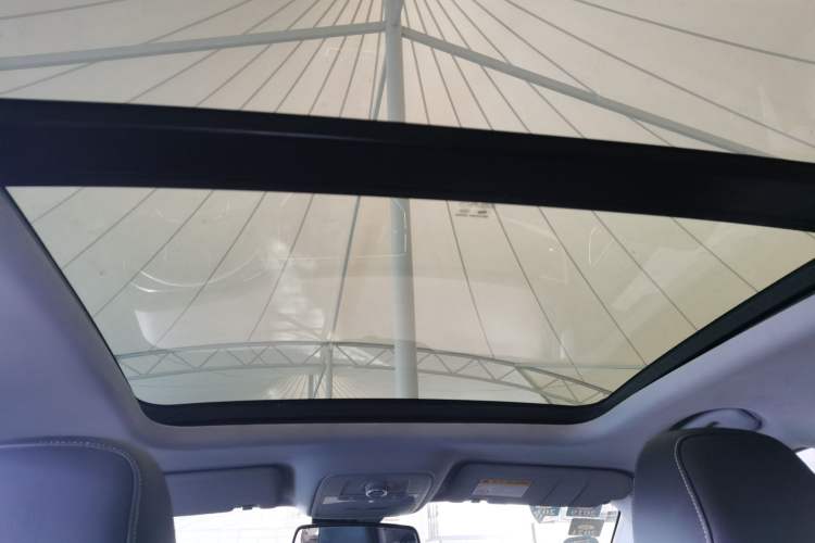 Used Roewe RX5 2016 30T Two-Wheel Drive Automatic Internet Smart Edition