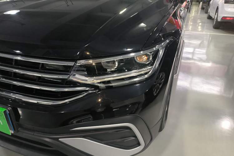 Used Volkswagen Tiguan L 2024 330TSI Automatic Two-Wheel Drive Smart Edition