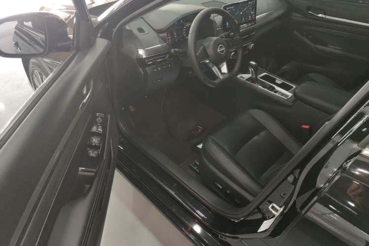 Used Nissan Teana 2022 2.0L XL-TLS Enjoyment Edition