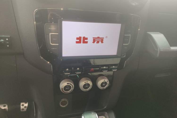 Used  BJ40 2016 40L 2.3T Automatic All-Wheel Drive Premium Edition
