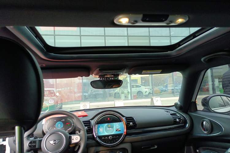 Used  Clubman 2023 Revised 2.0T COOPER S Connoisseur
