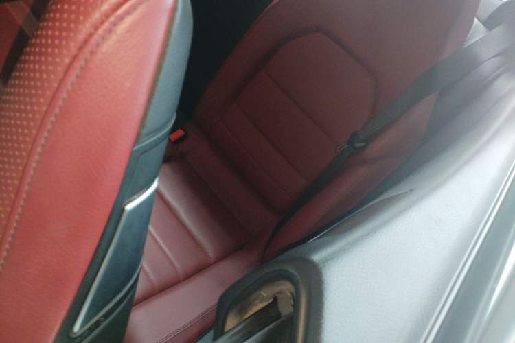 Used Mercedes-Benz E-Class (Import) 2014 E 200 Coupe
