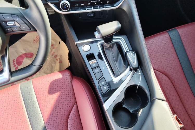 Used Changan Eado 2021 PLUS Blue Whale NE 1.4T GDI DCT Prestige Model
