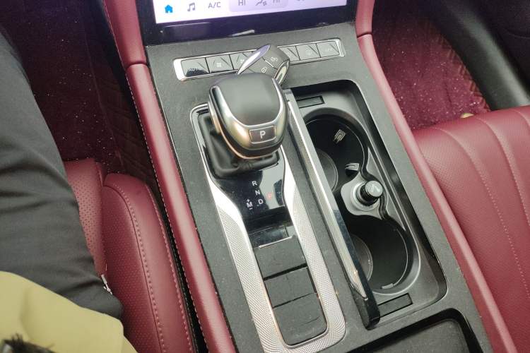 Used Hongqi H5 2024 1.5T DCT Smart Connect Flagship Edition