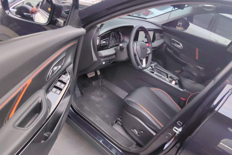 Used Oshan X7 PLUS 2022 1.5T Blue Whale Edition Automatic Prestige Version
