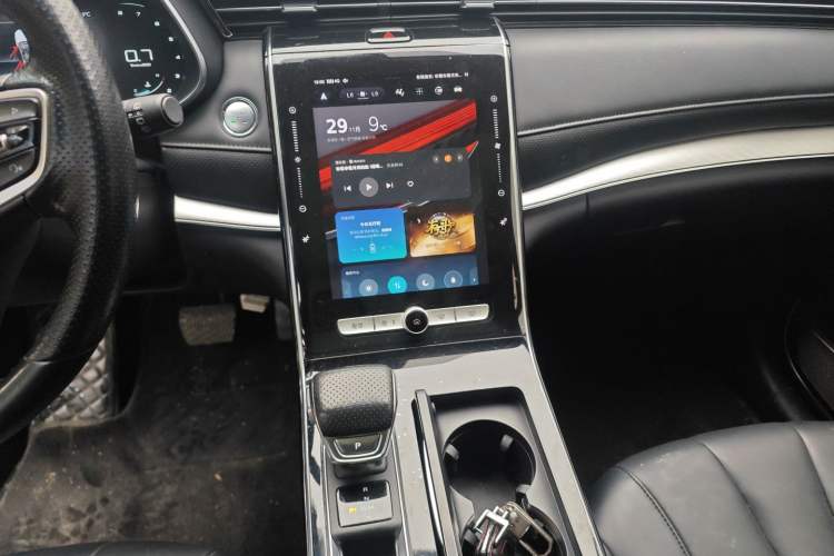 Used Roewe RX5 MAX 2019 300TGI Automatic Smart Cabin Luxury Edition
