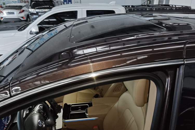 Used Buick GL8 2021 ES Landtrek 653T Luxury Model