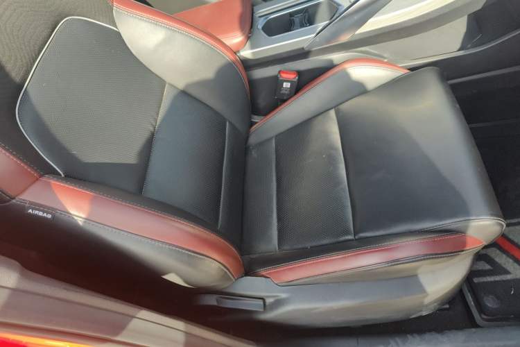 Used Geely Auto Coolray 2019 Sport Version 260T DCT Battle China VI Standard
