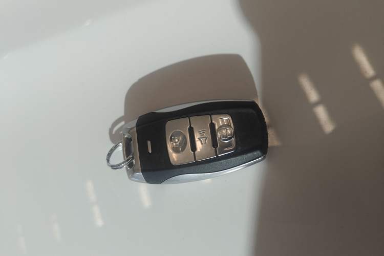 Used Haval H2 2016 Red Label 1.5T Manual Two-Wheel Drive Elite Model
