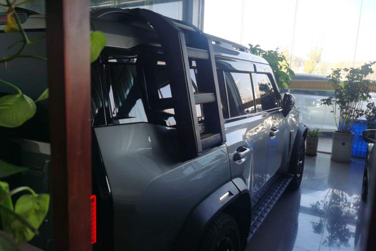 Used JETOUR Traveler 2023 2.0T All-Wheel Drive CrossPRO+
