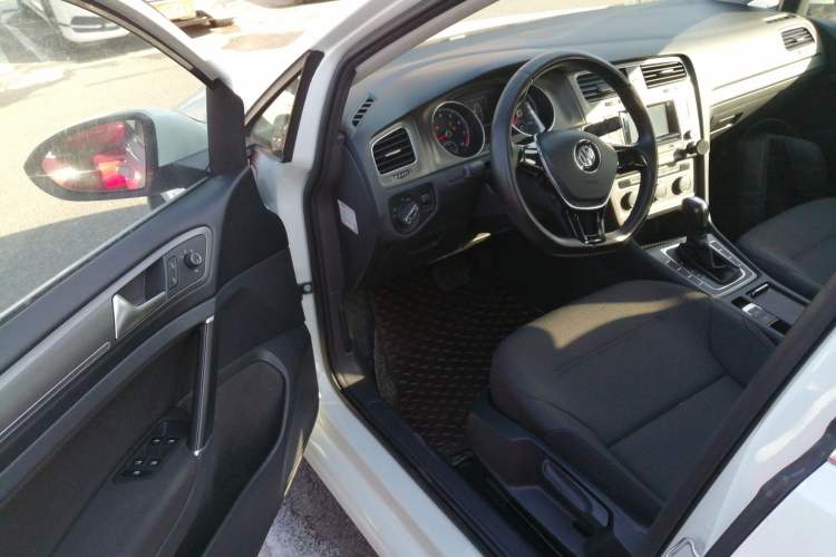 Used Volkswagen Golf 2016 1.6L Automatic Comfort Model