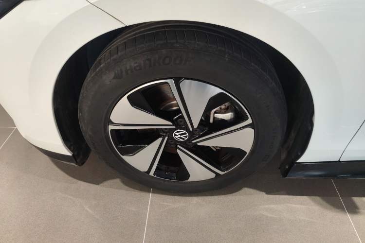 Used Volkswagen ID.7 VIZZION 2024 AIR model
