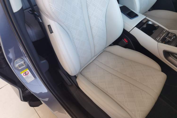 Used BYD Yuan UP 2024 401 km Active Version
