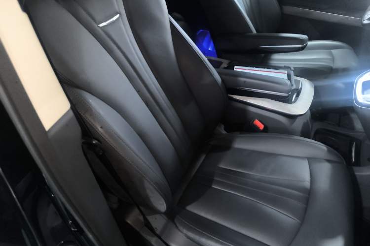 Used Hongqi HQ9 PHEV 2024 2.0T Four-Wheel Drive Business Edition
