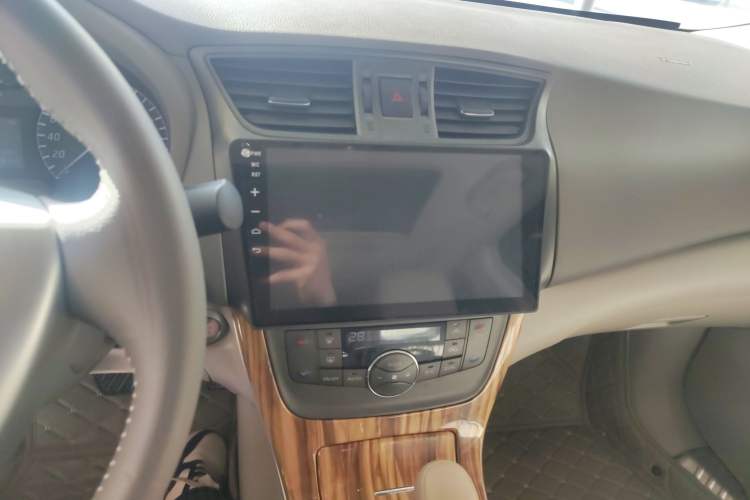 Used Nissan Sylphy 2014 1.6XV CVT Deluxe Edition
