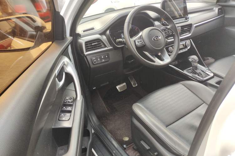 Used Kia Sportage R 2019 2.0L Automatic Smart Luxury Edition
