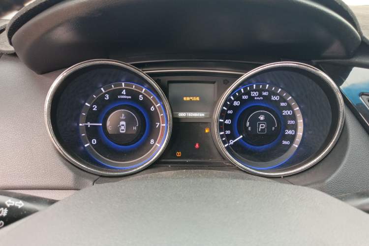 Used Hyundai Sonata 2014 2.0L Automatic Luxury Edition
