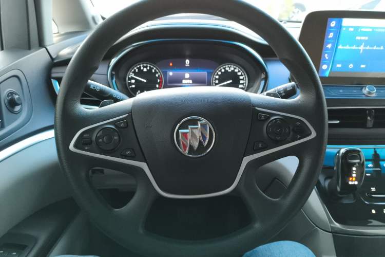 Used Buick GL8 2021 Land Cruiser Executive Class 652T Comfort Model
