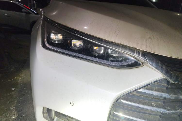 Used BYD Tang 2019 2.0T Automatic SmartConnect Luxury 7-Seater China VI Standard