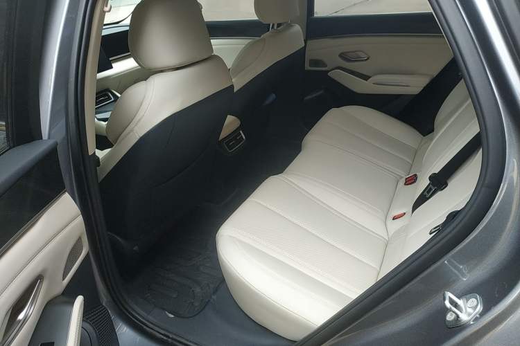 Used BYD Qin L 2024 DM-i 80KM Beyond Model