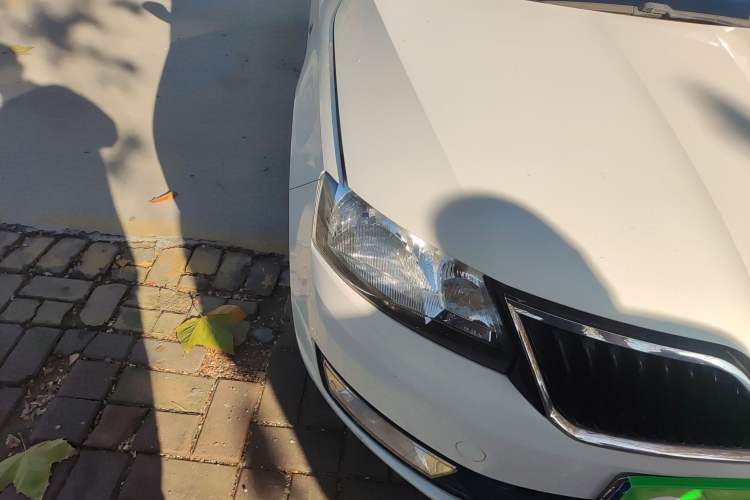 Used Skoda Rapid Spaceback 2016 Revised 1.6L Automatic Chuanxing Version
