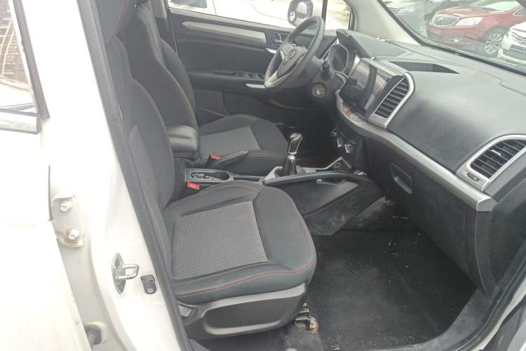 Used  Refine S3 2016 1.5L Manual Luxury Model
