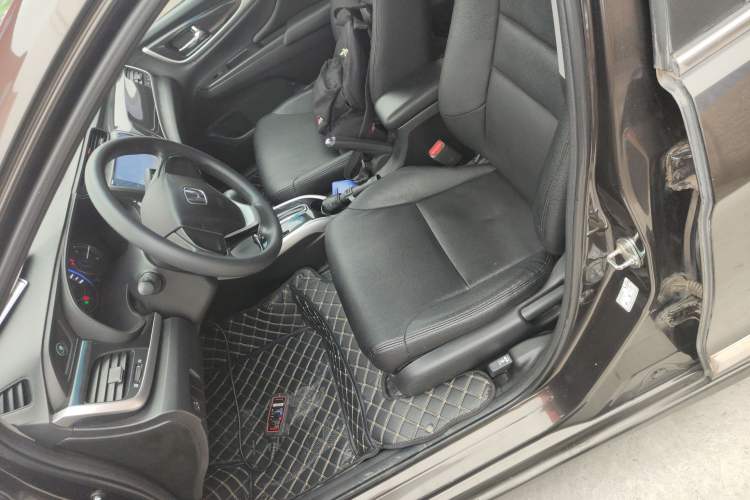 Used Honda Crider 2013 1.8L automatic comfort version
