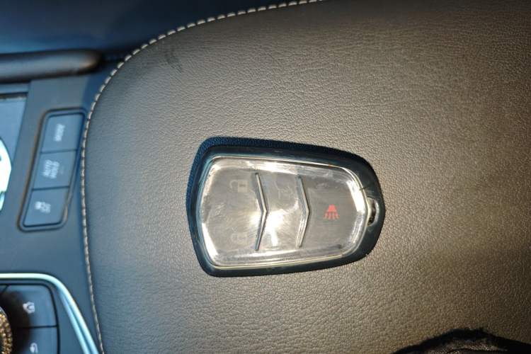 Used Cadillac XT5 2022 2.0T Four-Wheel Drive Luxury Version (Hummingbird Edition)
