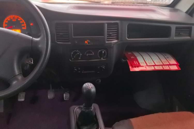 Used Wuling Zhiguang 2013 1.0L Practical Version
