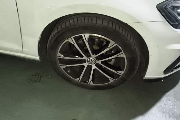 Used Volkswagen Golf 2018 280TSI Automatic R-Line Model
