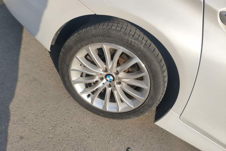 Used BMW 5 Series 2014 525Li Luxury Design Package
