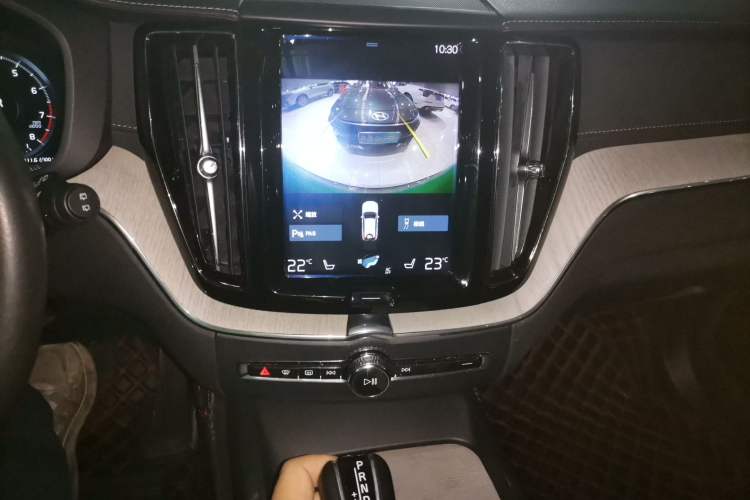 Used Volvo XC60 2020 T5 4x4 Smart Luxury Edition